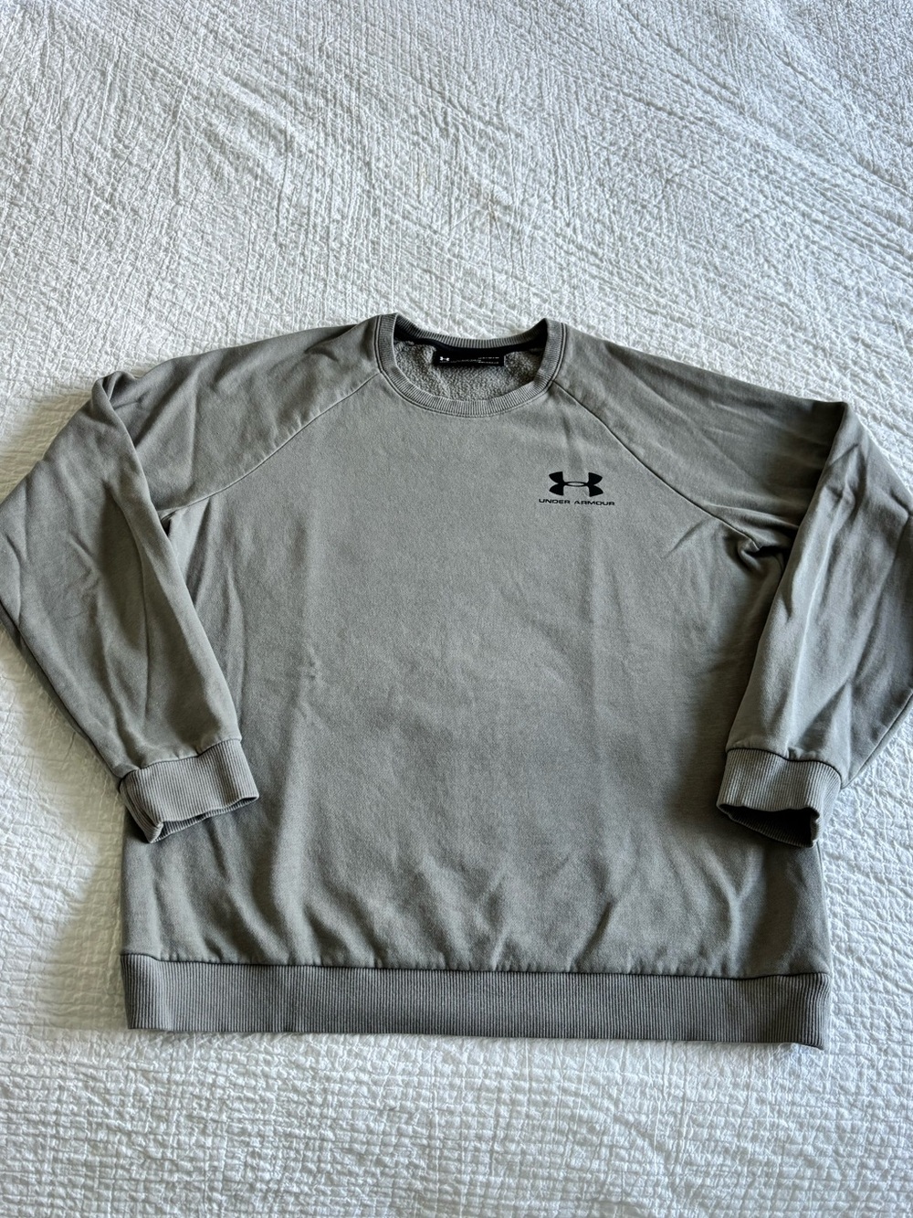 Under Armour Olive Green Crewneck Sweatshirt - Women’s Medium